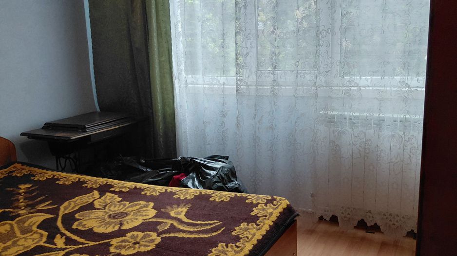 Apartament cu 2 camere Tiglina 1,et.2,strada Saturn zona pietei - Poză 3