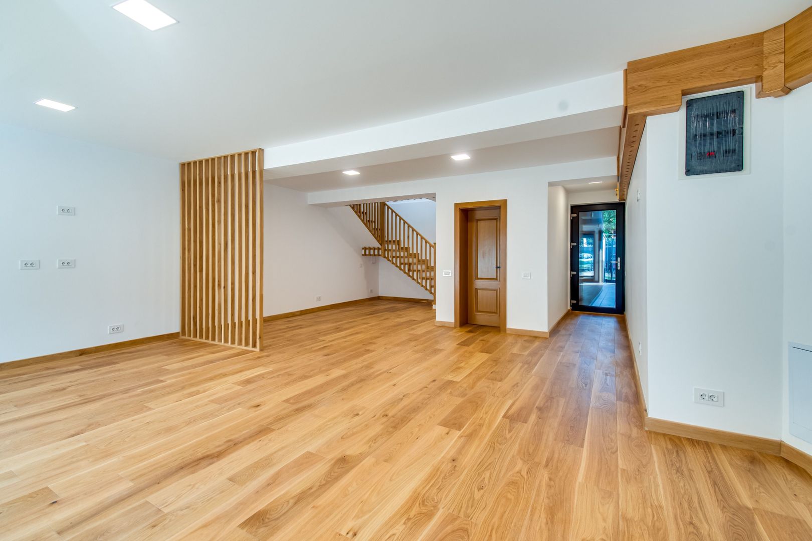 Casă premium cu arhitectură contemporană în cartierul Tei - Poză 6