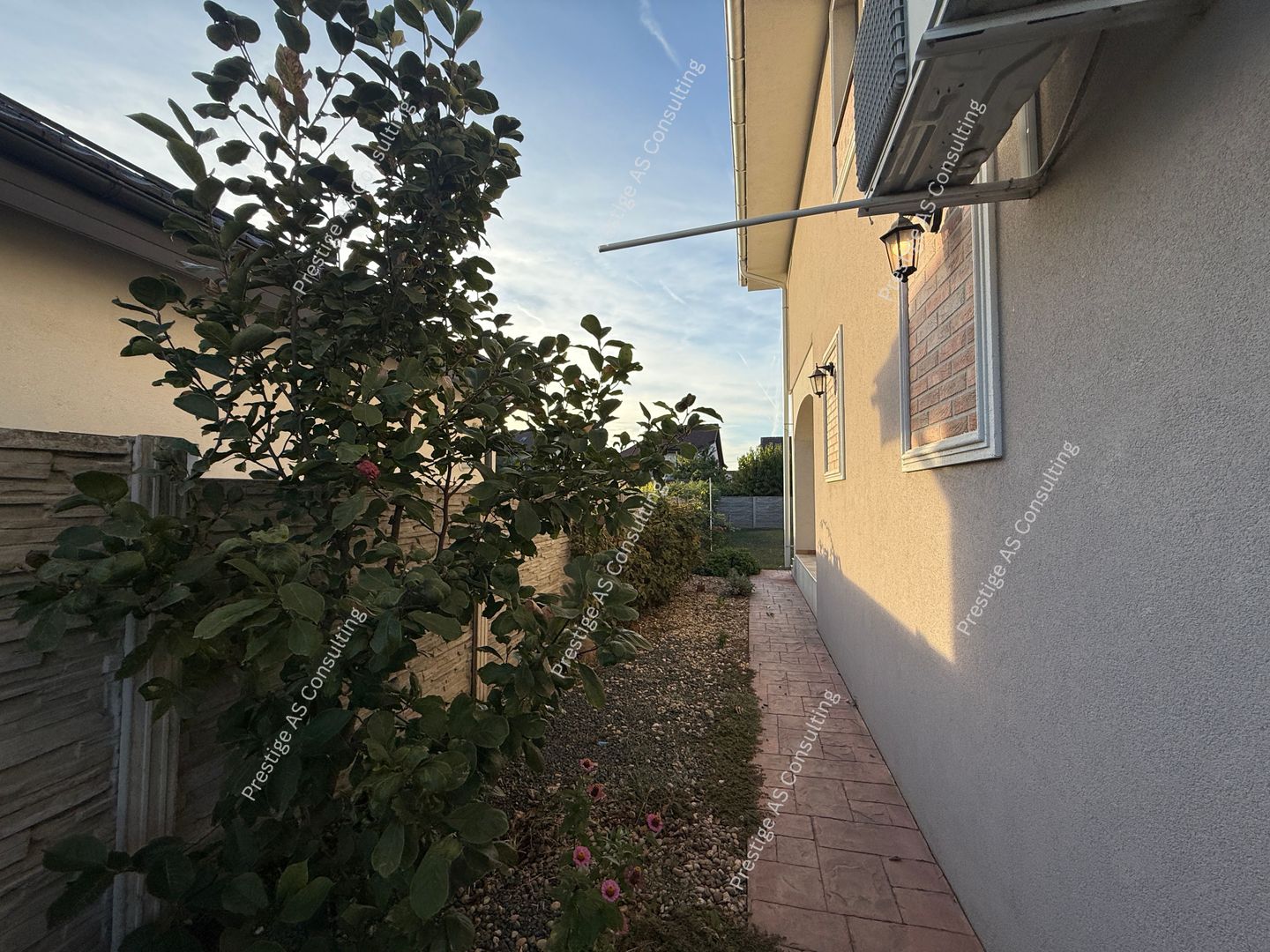 Duplex nemobilat | 4 camere+3 bai | 350mp Teren- Ikea-Dumbravita - Poză 1