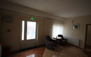 Vila  destinatie camin batrani - Poză 6