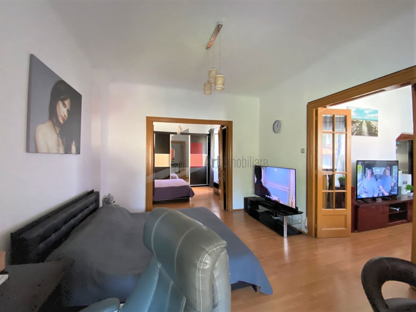 Apartament 3 camere in vila, curte comuna - Calea Mosilor - Poză 3