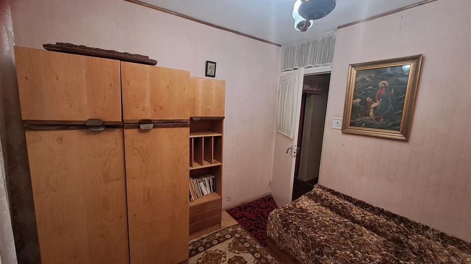 Etaj 1  Bucovina 3 camere decomandat - Poză 11