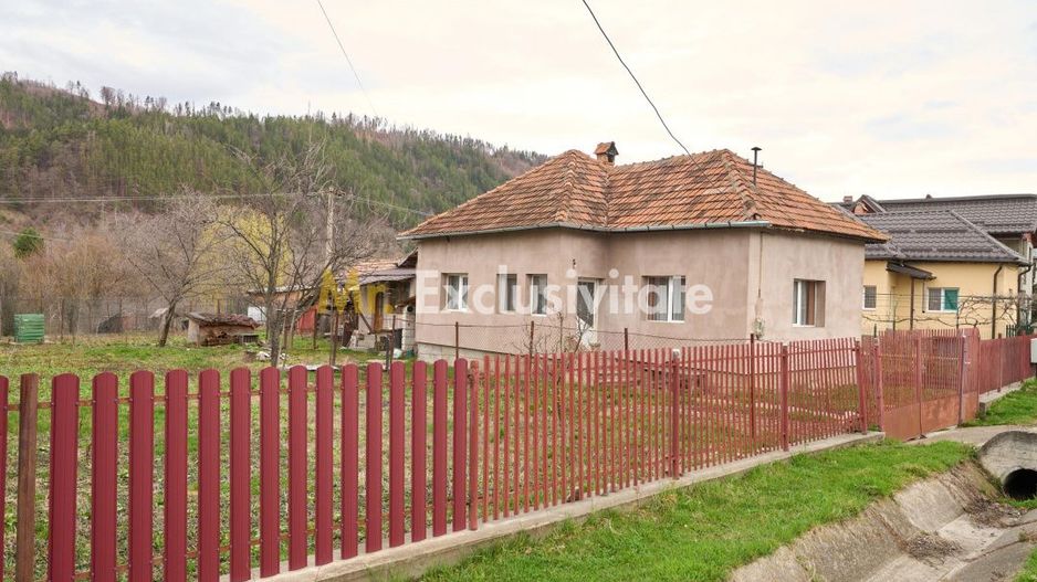 Casa individuala  Leresti la strada principala+ teren 831 mp, utilitati complete - Poză 13