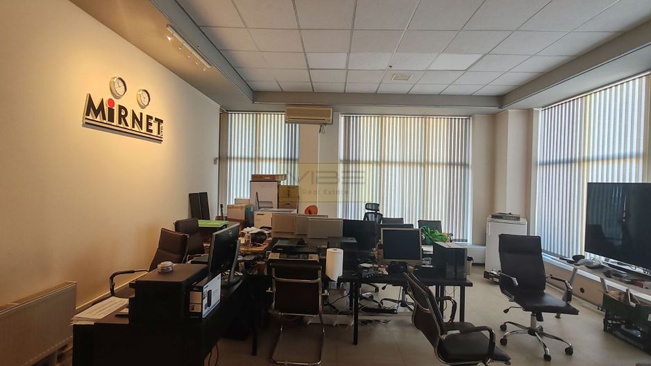 Spațiu comercial Parter - Amenajat! 1500 euro/mp !!!! - Poză 3