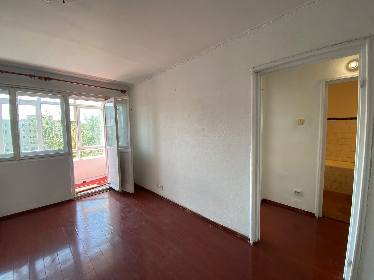 Apartament 2 camere de vanzare Drumul Taberei - Poză 5