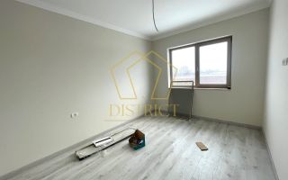 Casa despărțită prin garaj cu 5 camere | Giroc - Poză 3