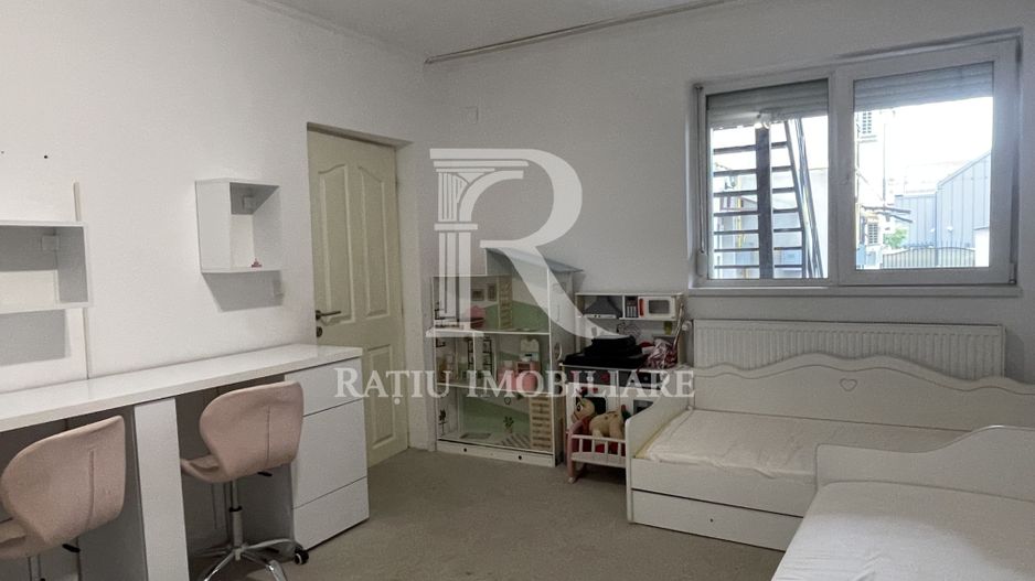 Apartament la casa | 3 Camere | Spitalul Judetean | Oradea - Poză 12