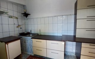 Vanzare Casa cu curte individuala, Colentina, 4 camere, garaj - Poză 2