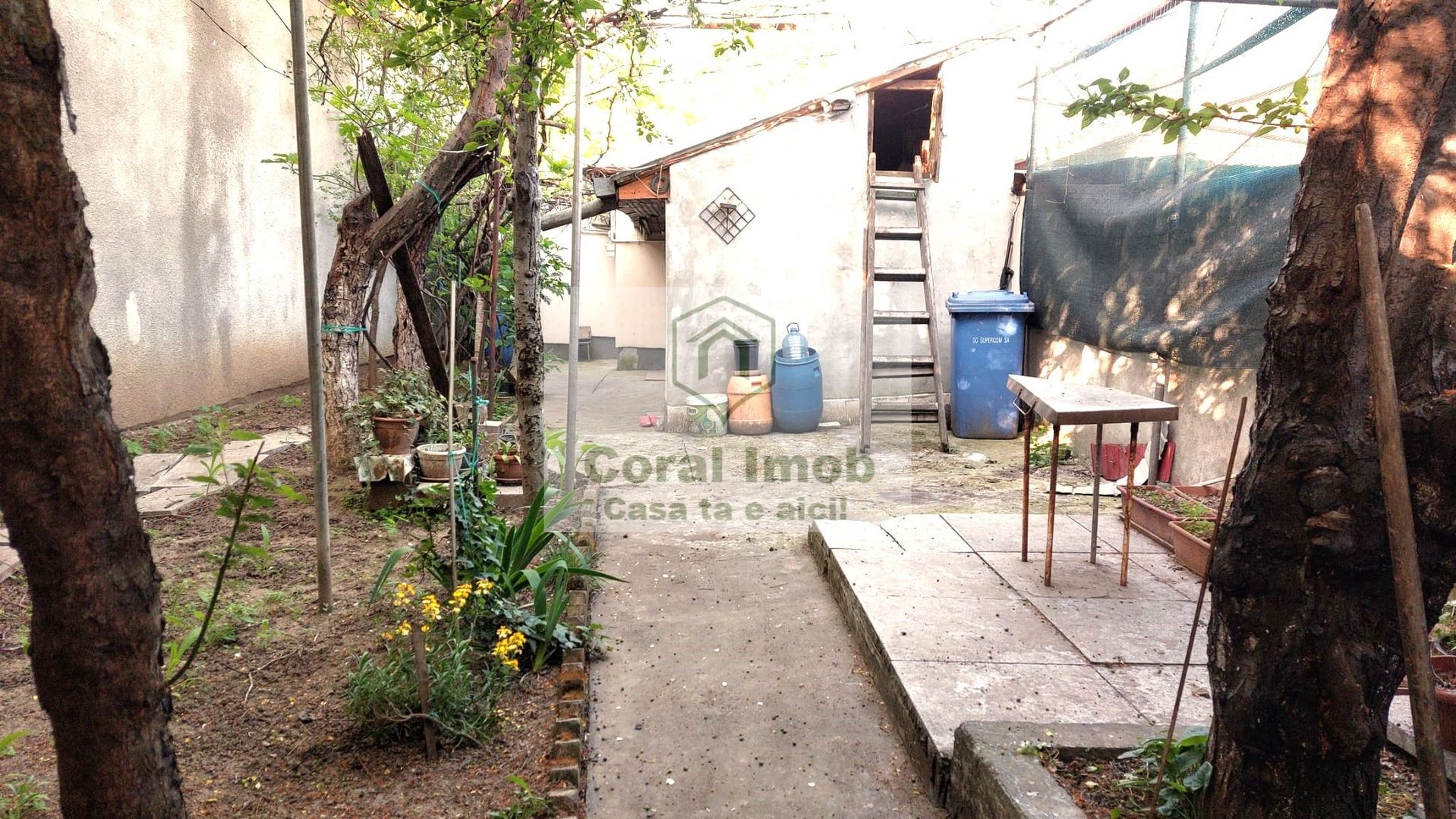 Vanzare casa 6 camere, 3 bai, 3 bucatarii, 2 centrale,  curte individu - Poză 21