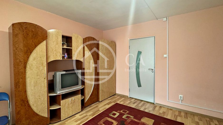 Apartament de vânzare cu 1 camera zona Rogerius, Oradea - Poză 3