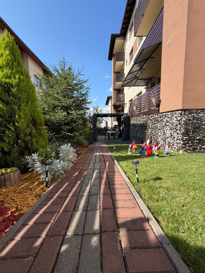 Apartament 3 camere, curte, boxa, parcare, Sub Cetate - Poză 41