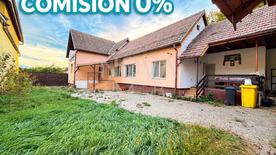 CASA DE VANZARE IN AVRIG – SPATIU GENEROS - Poză 1