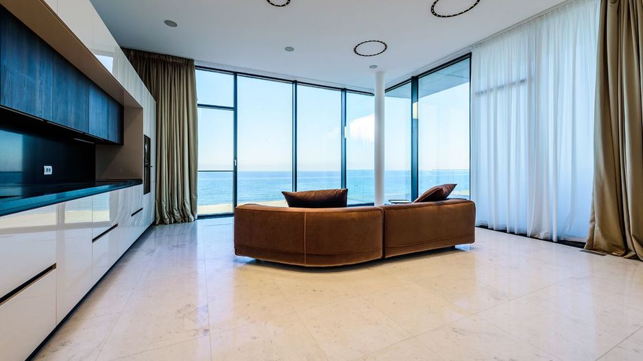 Apartament de 5 camere spațios, situat în zona Nord din Constanța - Poză 4