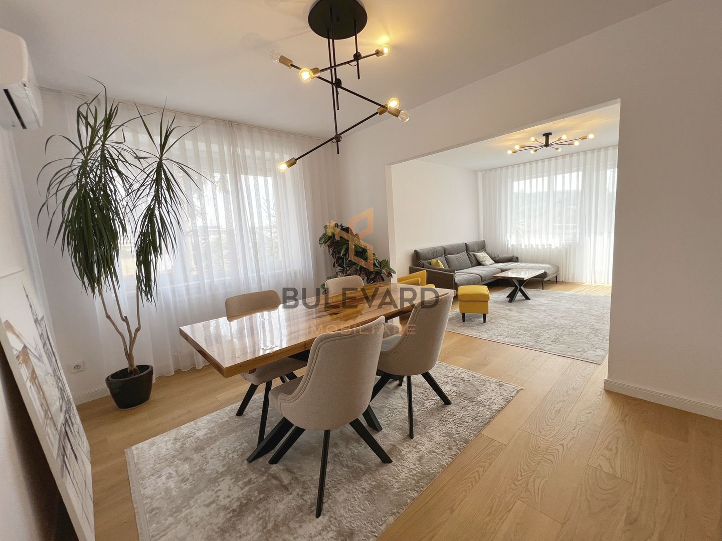 Apartament ultramodern mobilat si utilat - Poză 2