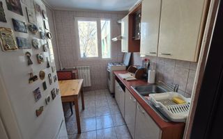 Ap 3 camere Titan - Piata Miniș mobilat/utilat - Poză 10