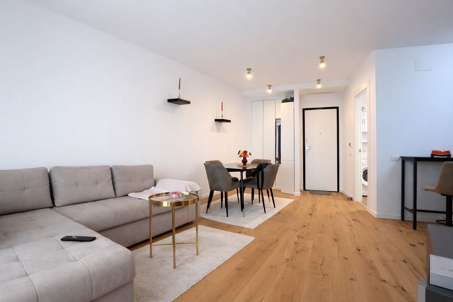 Prima închiriere | 2 camere moderne în City Point | lângă Promenada - Poză 3