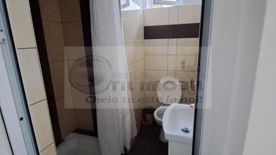 Casa/Vila de inchiriat Sararie - 700 euro - Poză 18