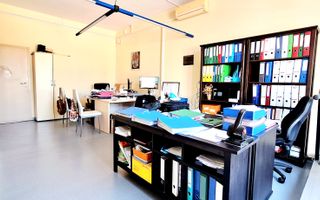 Oferim spre inchiriere, Cladire ideala pentru Clinica, Centru medical etc - Poză 13