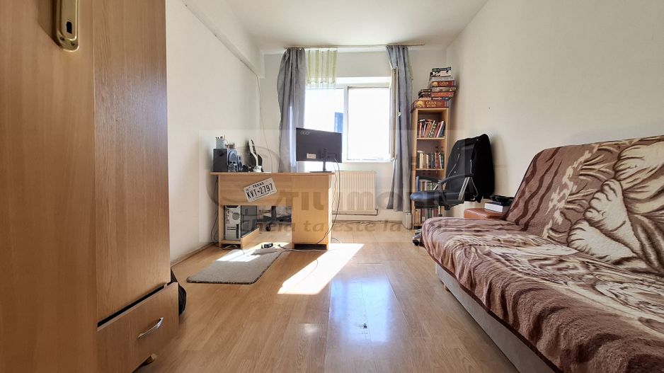 Liber, de vanzare apartament 3 camere Valea Lupului Iasi, baie cu geam - Poză 10