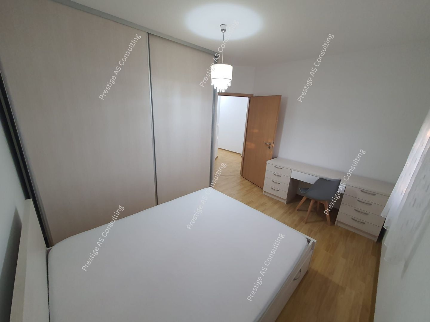 Închiriez apartament, 65mp, loc de parcare - Poză 9