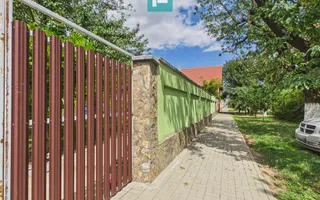 Casă cu 4 camere și teren de 1.910 mp în Macea - Poză 31
