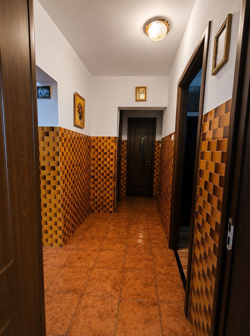 Apartament 3 camere, etaj 1,Bd Timisoara - Poză 3