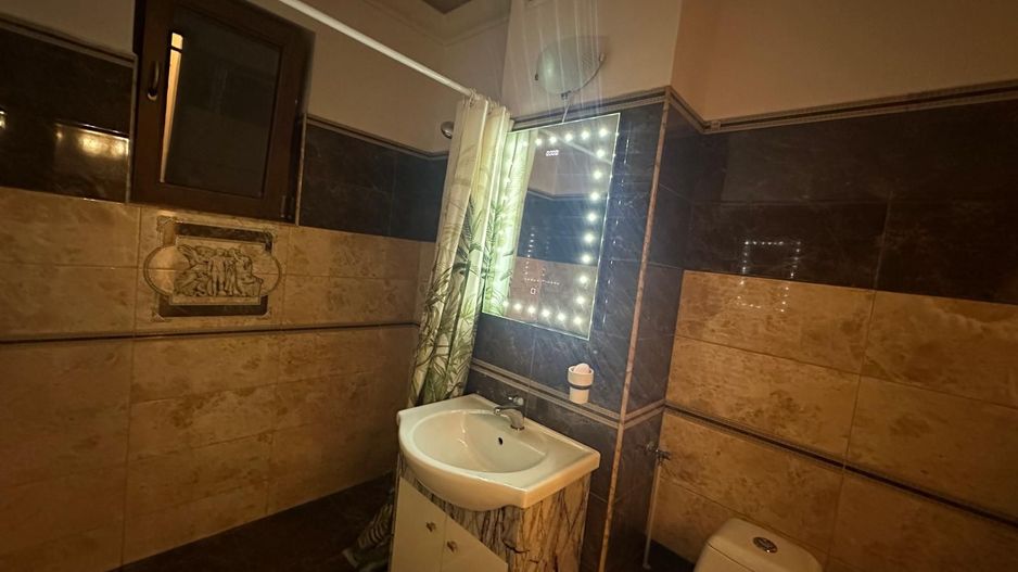 De vanzare apartament 2 camere - Mihai Bravu - Poză 12