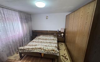 Casă cu mansardă și piscină de vânzare – Pictor Andreescu - Poză 11