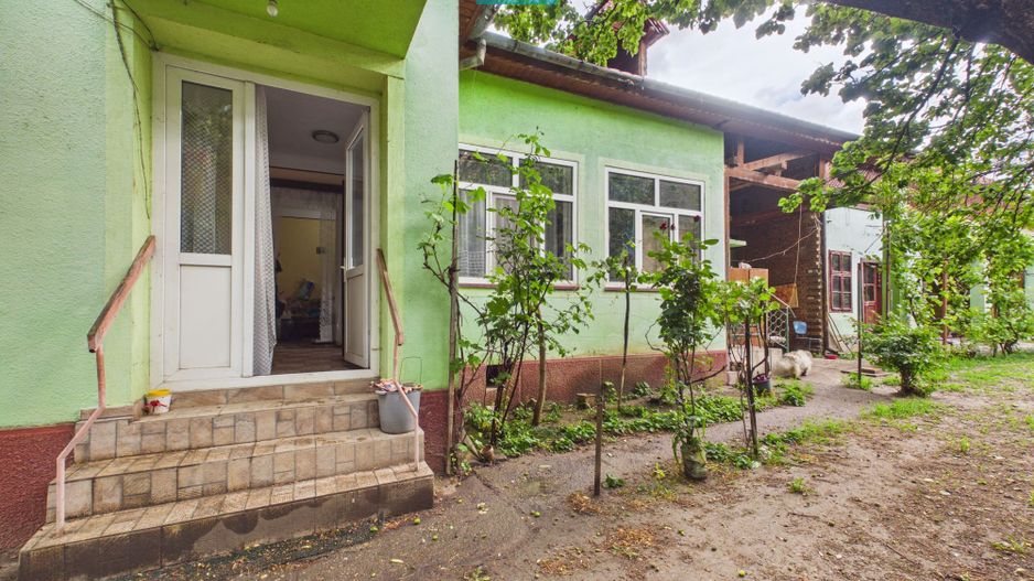 Casa cu teren 1050mp, Aradul Nou - Poză 2