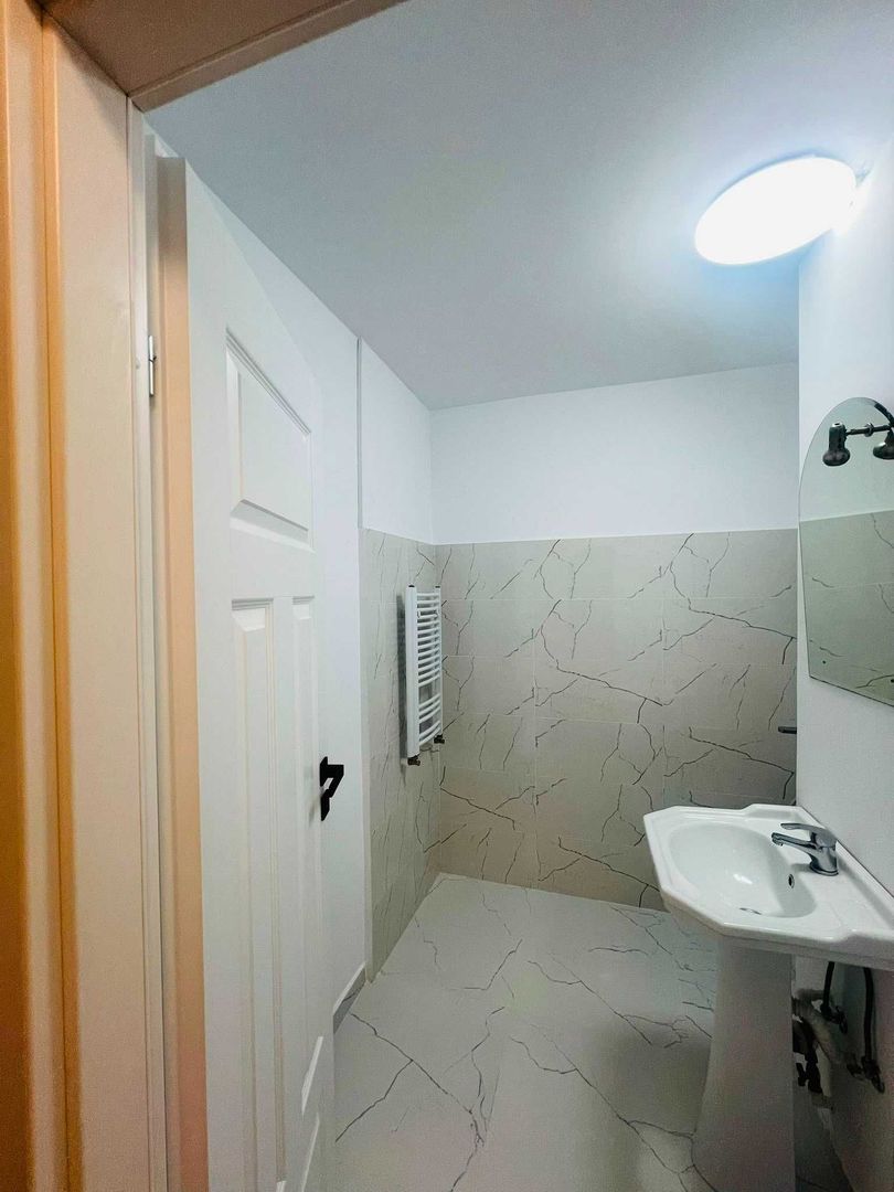 Apartament Luminos 4 camere, Parc Tineretului. Cu Centrala. - Poză 2