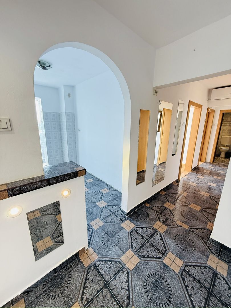 Calea Șagului | 3 camere | Decomandat | Bloc izolat | View superb - Poză 9