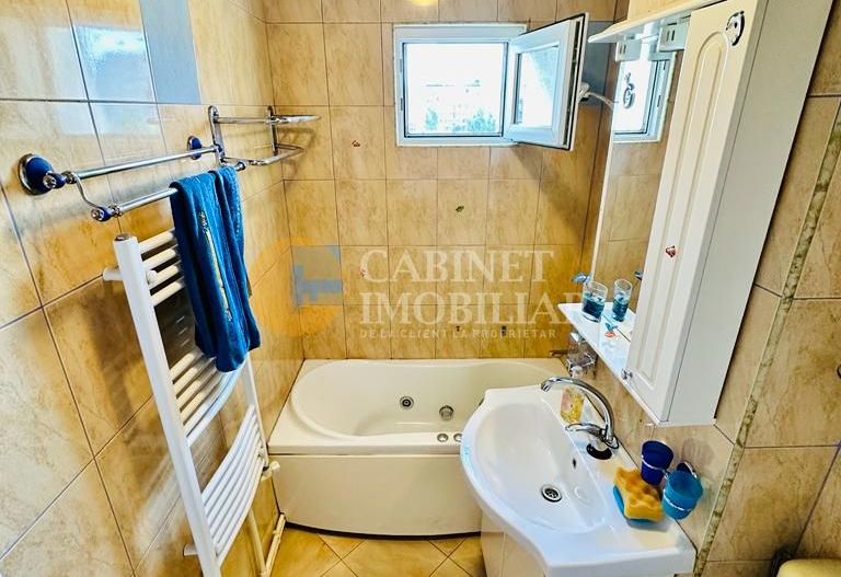 Apartament cu 2 Camere DECOMANDAT - Etaj 6 - Zona Podu Ros - Poză 4