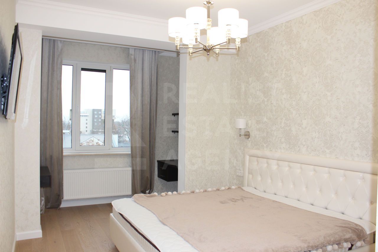 Chirie, apartament, 3 camere, Strada Alexandru Bernardazzi, Centru - Poză 3