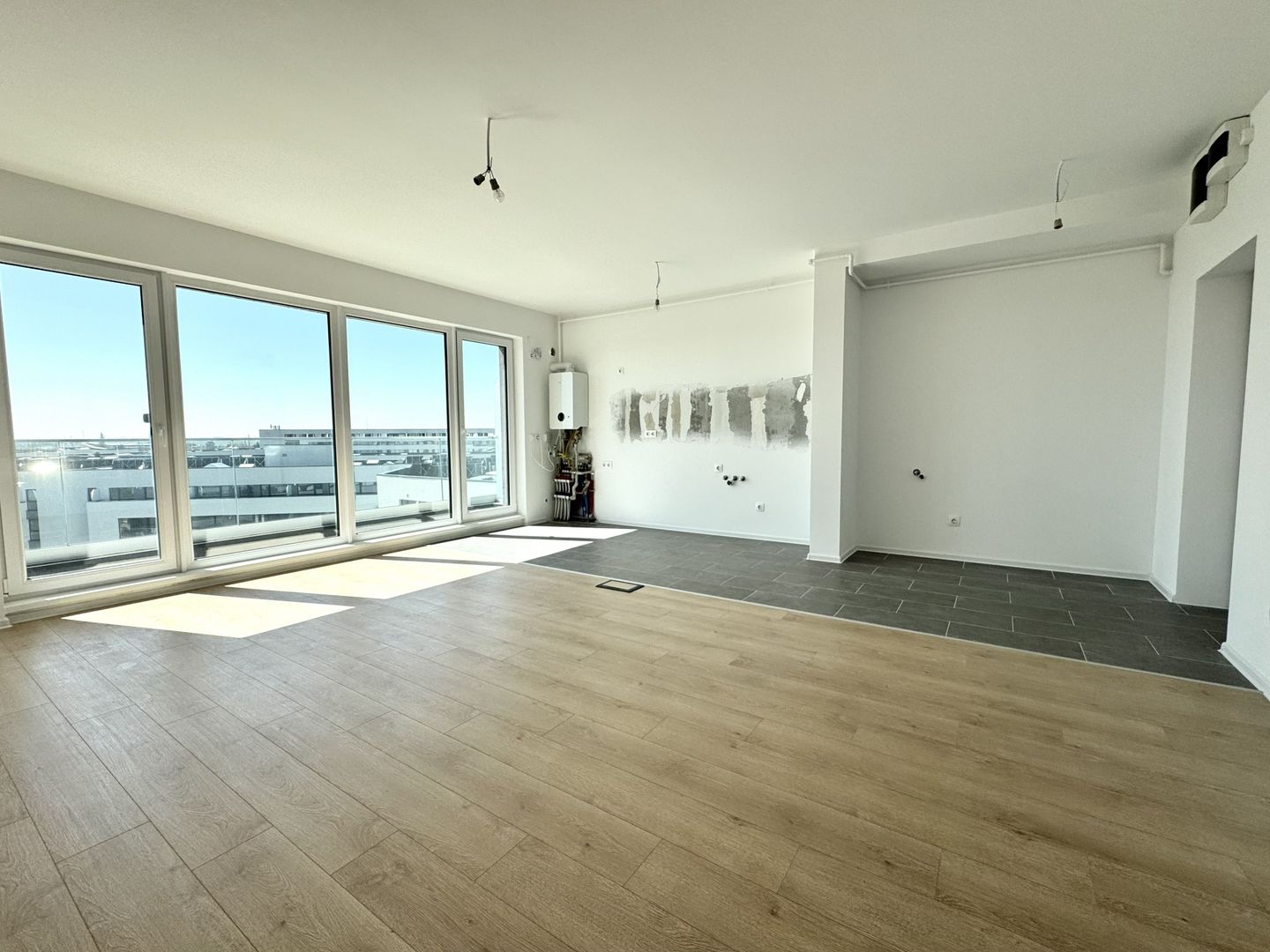 Apartament 4 camere Sector 1 Zona Mall Colosseum - Poză 1