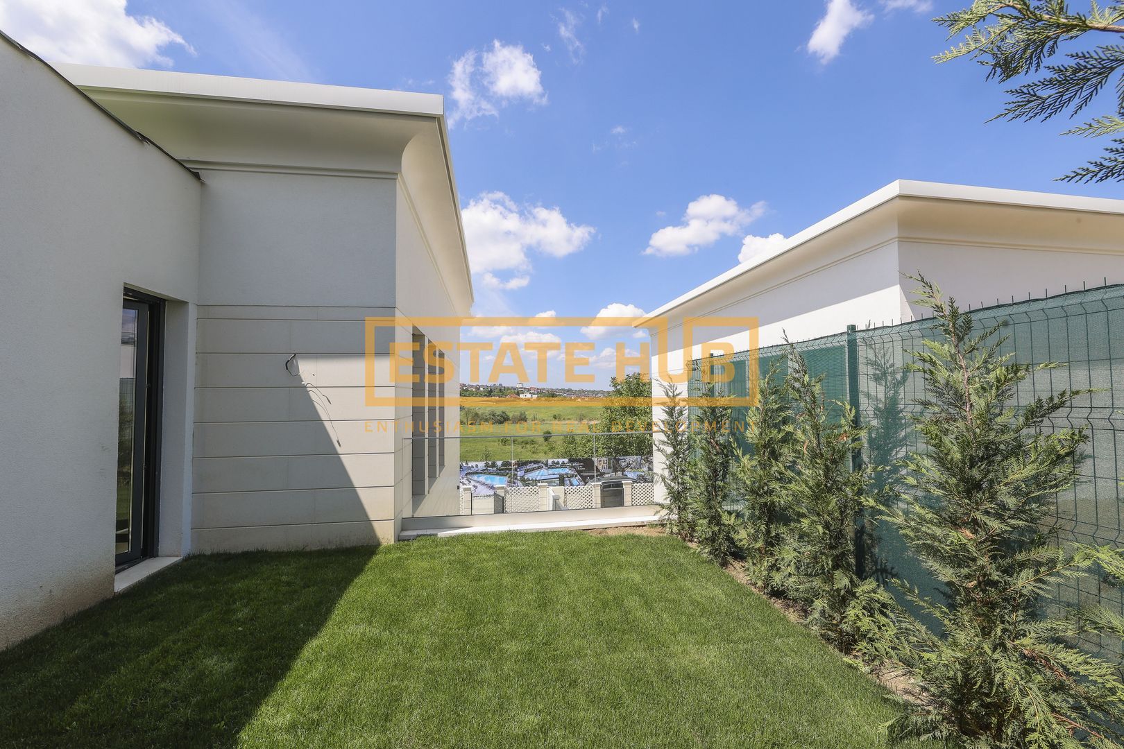 Vila in ansamblu exclusivist, acces la piscină și facilități premium - Poză 15