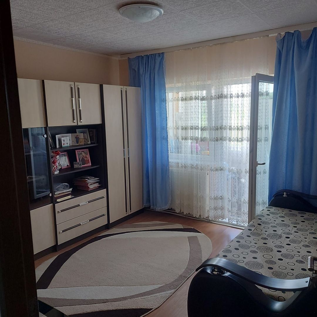 BRASADAS vinde ap 2 cam etaj 3/4 Soarelui. - Poză 7