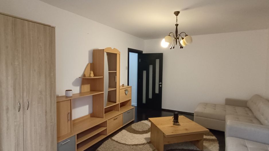 Apartament mobilat3 camere-Tractoru - Poză 7