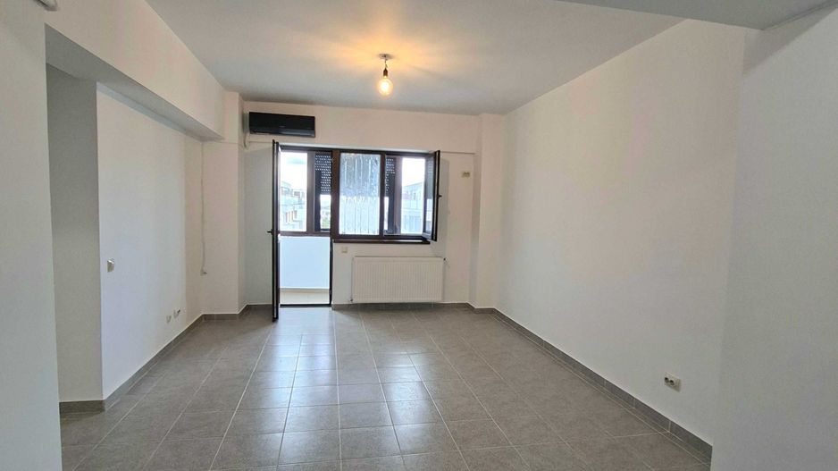 Vanzare Garsonieră decomandată, 36 mp, et 9/10, bloc 2017, 2 lifturi – Pucheni - Poză 1