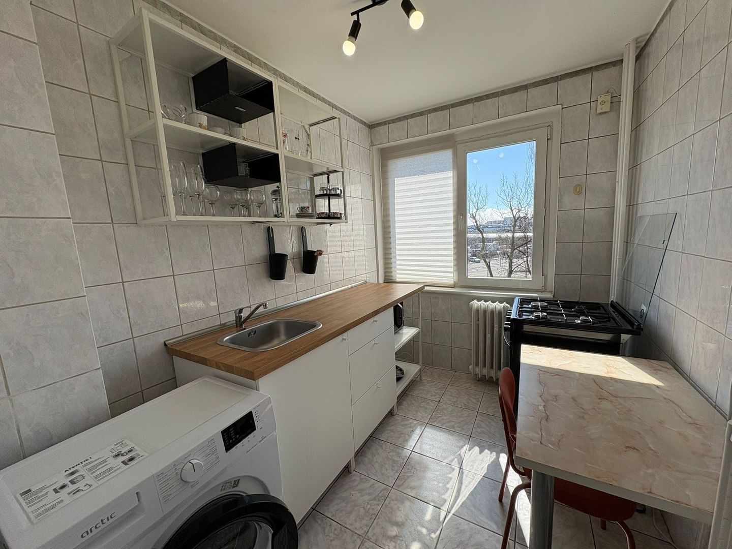 AP. 2 CAMERE BRANCOVEANU, MOBILAT,  PARCARE INCLUSA, BUCATARIE INCHISA - Poză 9