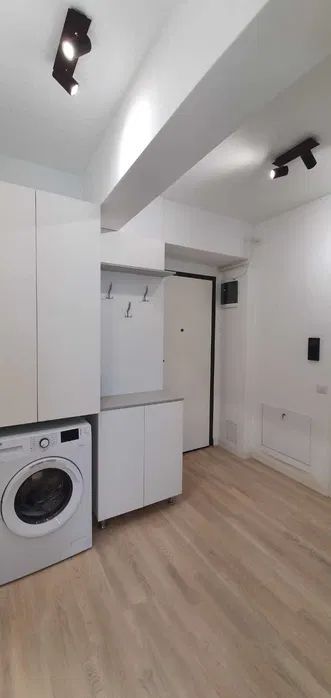 Apartament 2 camere,Dec.,54.6 mp Pacurari 133000 euro + loc de parcare - Poză 6