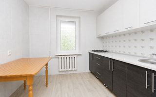 Vânzare ,apartament ,5 camere, str.Botanica Veche, sectorul Botanica - Poză 8