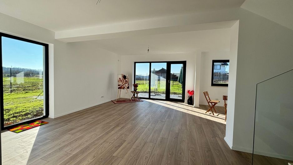 Vila pentru cei care vor spațiu, natură și acces rapid către București - Poză 7