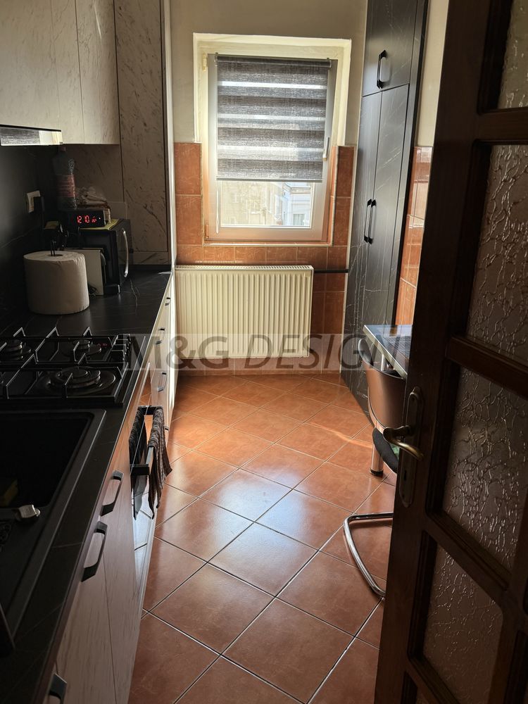 Apartamnt 3 camere Lipovei - Poză 3