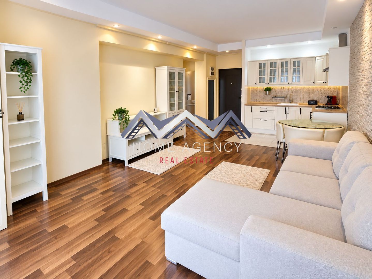 Apartament 2 camere Cosmopolis | 54MP | Parcare inclusa | Vedere la piscina - Poză 2