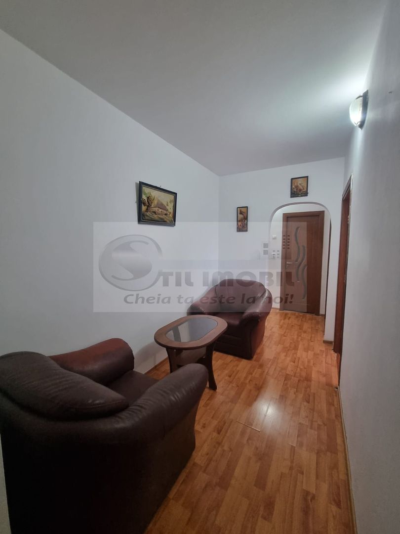 Ap. 3 camere decomandat, etaj intermediar, renovat si mobilat ! - Poză 9