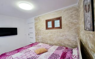 CASĂ DE VÂNZARE ÎN SIBIU, SINGUR ÎN CURTE, 4 CAMERE, 2 BĂI, RENOVATĂ - Poză 9