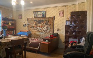 Vanzare casa cu 6 camere in Targoviste - vizavi de Colegiul Carabella - Poză 2