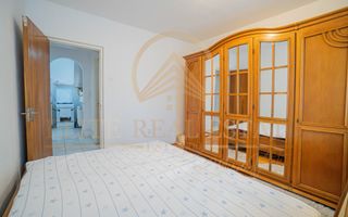 Far - Vânzare apartament cu 3 camere confort 1, situat la etajul 1. - Poză 7