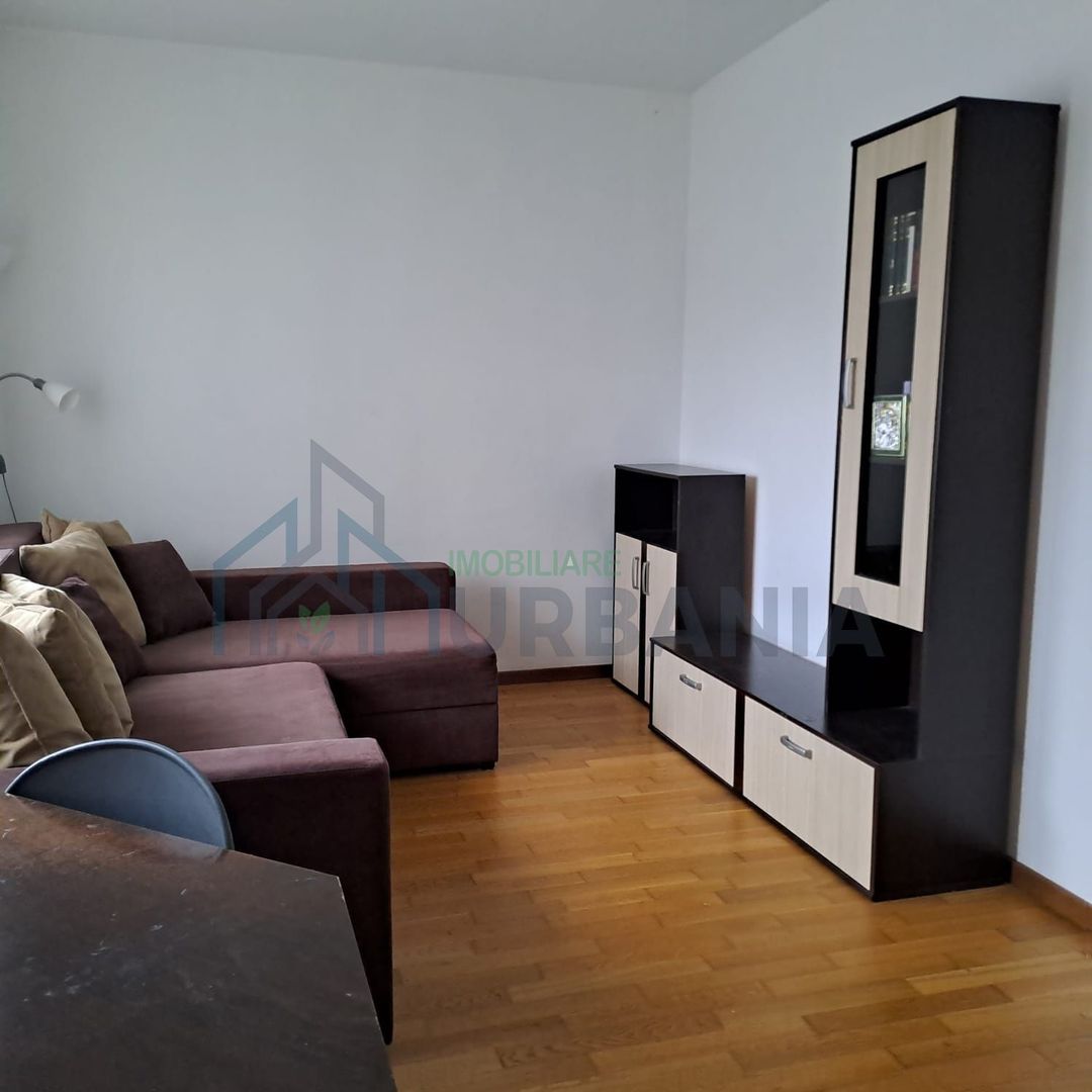 Apartament 4 Camere decomandat bloc Iasicon, central - Poză 3