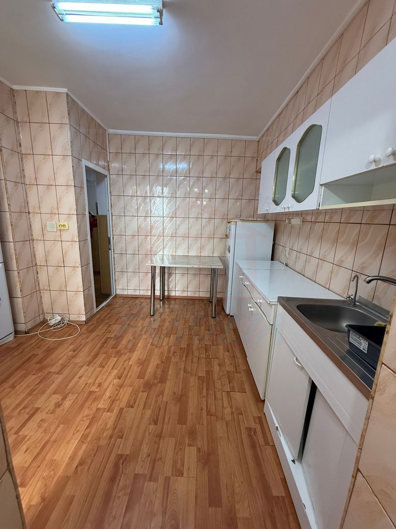 APARTAMENT 4 CAMERE, MICRO 20, 110.000 € - Poză 9